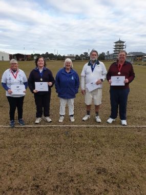 Mens & Womens Champions 2022 with VCA President
Judy Wembridge Elaine Coverdale (W) Kate Patrick Pres VCA Chas Quinn (W) & Owen Dickson
