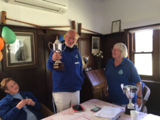 Presenting the Tom Howat Trophy
Winner Mark Wilson with Kate Patrick and Wendy Coates
