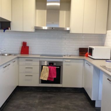 Our new kitchen
What a transformation! Plenty of space, cooktop and oven, dishwasher, double sink, and it looks gorgeous.
Keywords: BMSC;Brunswick;renovation 2015