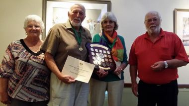 Australian GC Handicap Tournament 2015
Doubles Winners - Val and Jim Saunders - being presented with Trophy and Certificate by Lorraine Gutcher and Jim Clements at the final dinner where we all attended a smorgasbord at the RSL.
