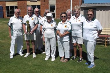 Mortimer Doubles 2021 - Competitors with the Referee
