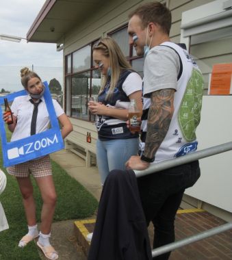 11  21/11/20 Proactive Health and Movement Christmas Party
Zoom was everywhere!
