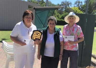 Iris Williams with Valmai & Robyn
