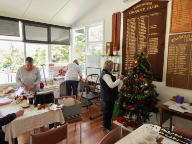 2019 11 21 Setting up for Xmas
Liz, Kay and Betty
