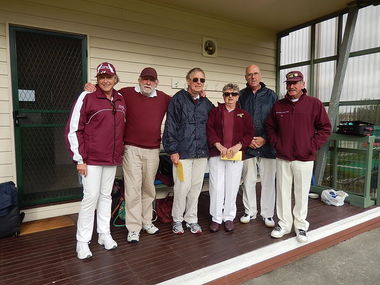 Korumburra Singles, March 2013
Sue, Gerry, Paul, Isobel, Peter & Ian

